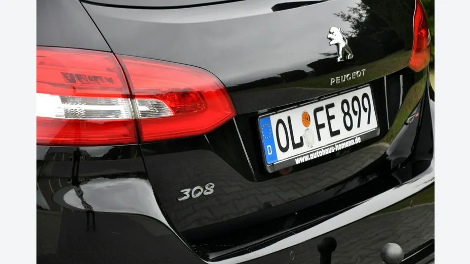 PEUGEOT 308 -