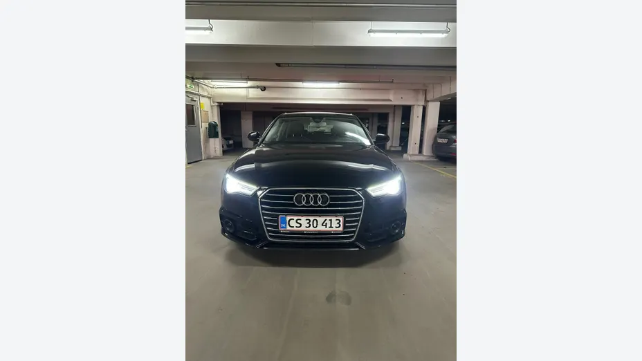 AUDI A6 -