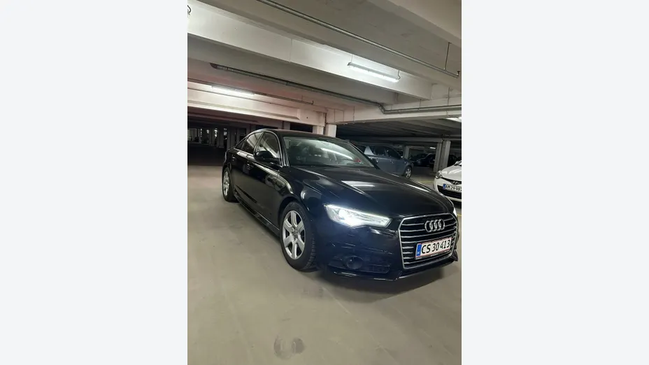 AUDI A6 -