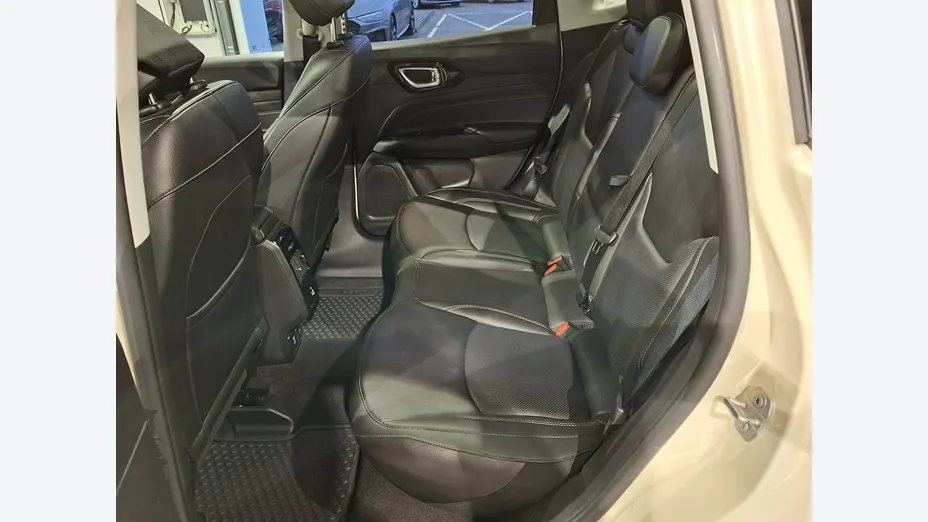 JEEP Compass -