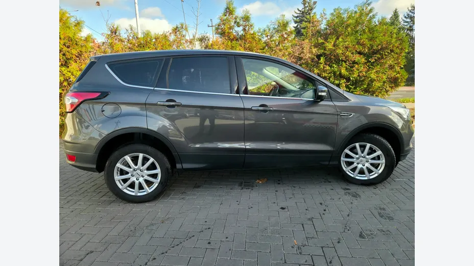 FORD Kuga -