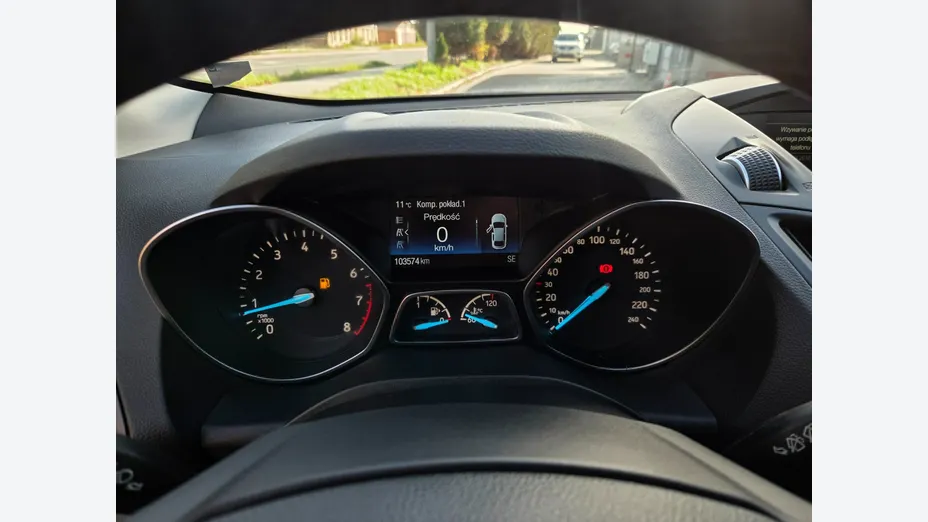FORD Kuga -