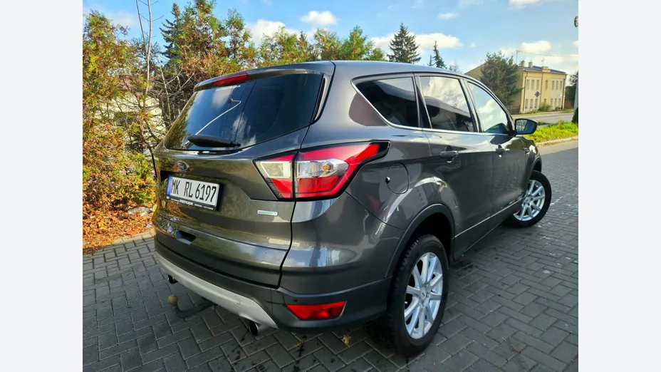 FORD Kuga -