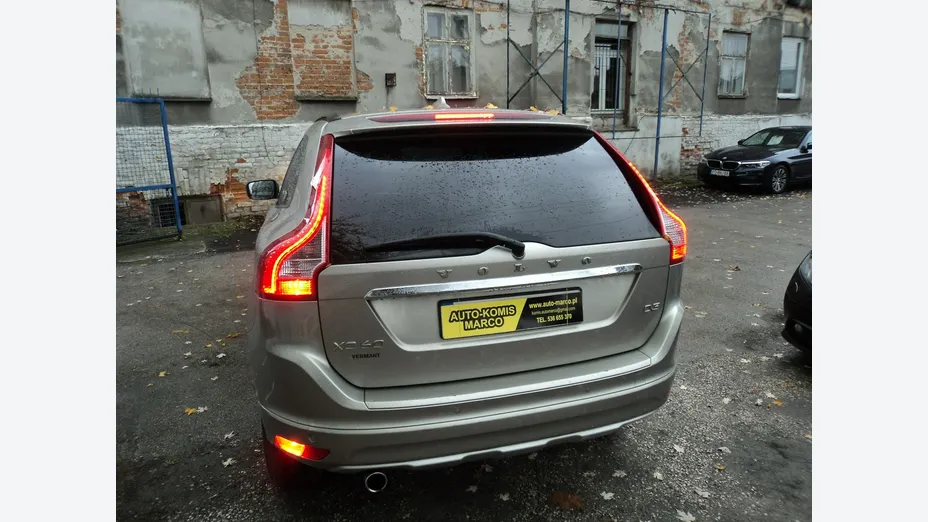 VOLVO XC60 -