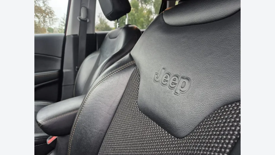 JEEP Compass -
