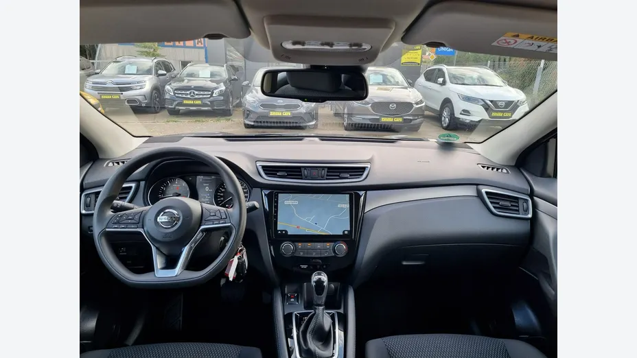 NISSAN Qashqai -