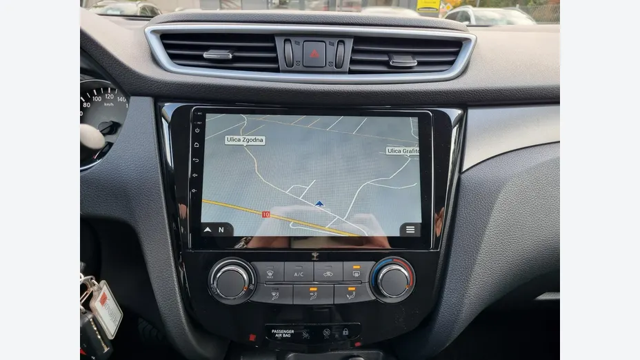 NISSAN Qashqai -