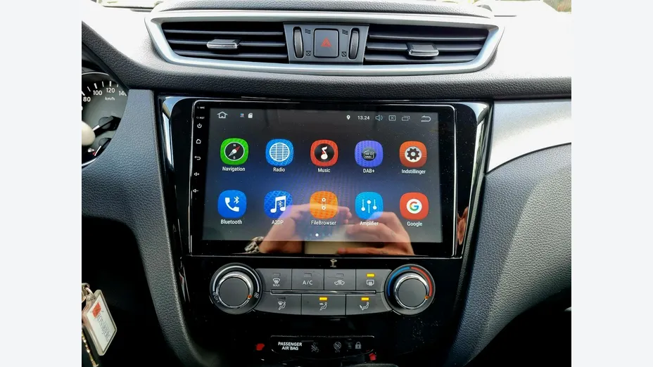 NISSAN Qashqai -