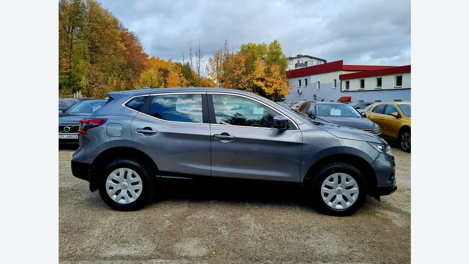 NISSAN Qashqai -