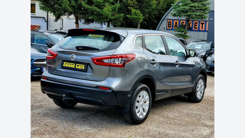 NISSAN Qashqai -
