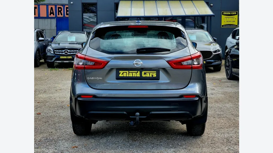 NISSAN Qashqai -