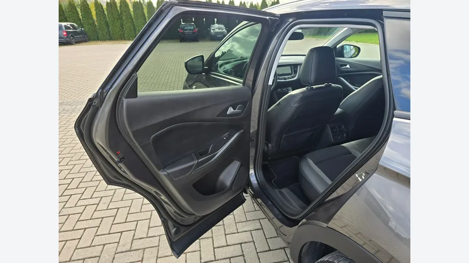 OPEL Grandland X -