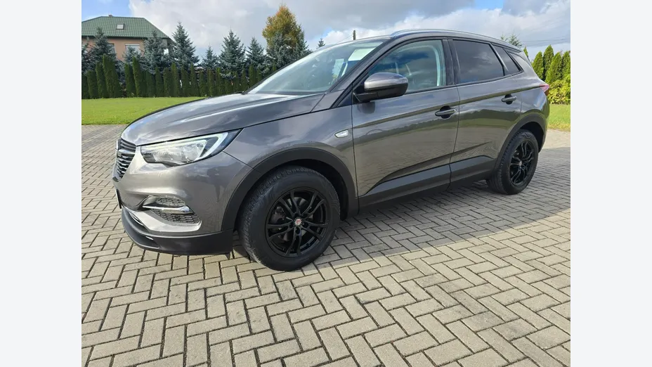 OPEL Grandland X -
