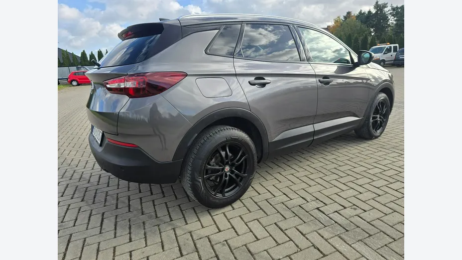OPEL Grandland X -