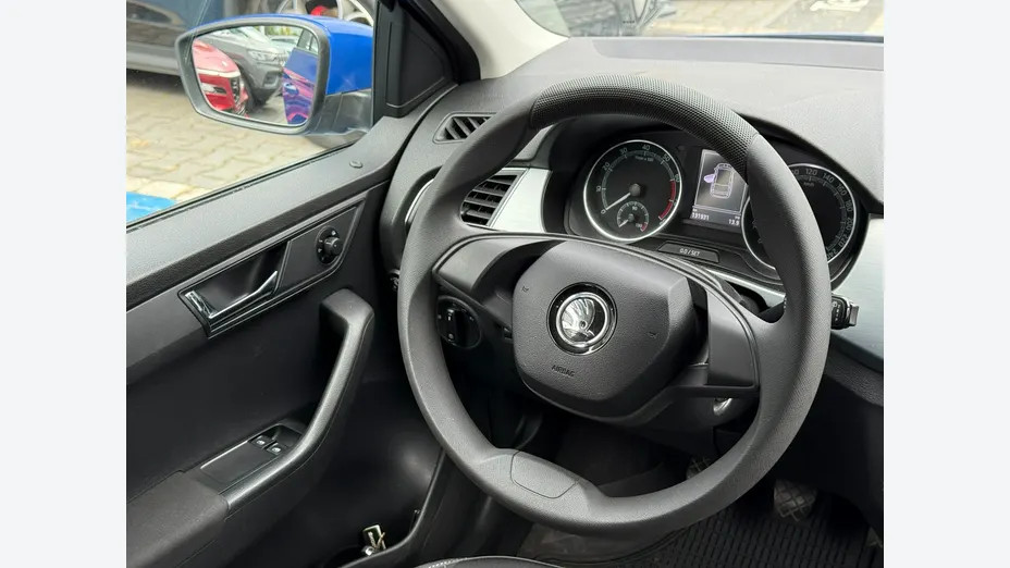 SKODA Fabia -