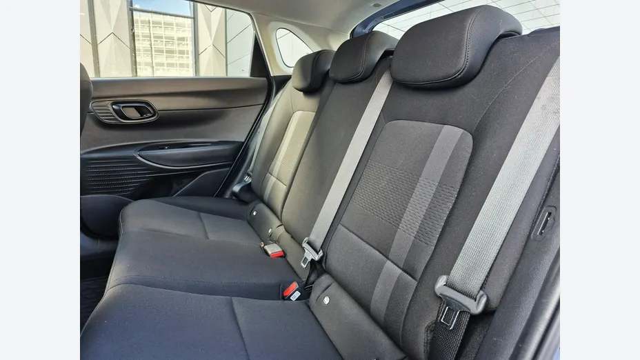HYUNDAI i20 -