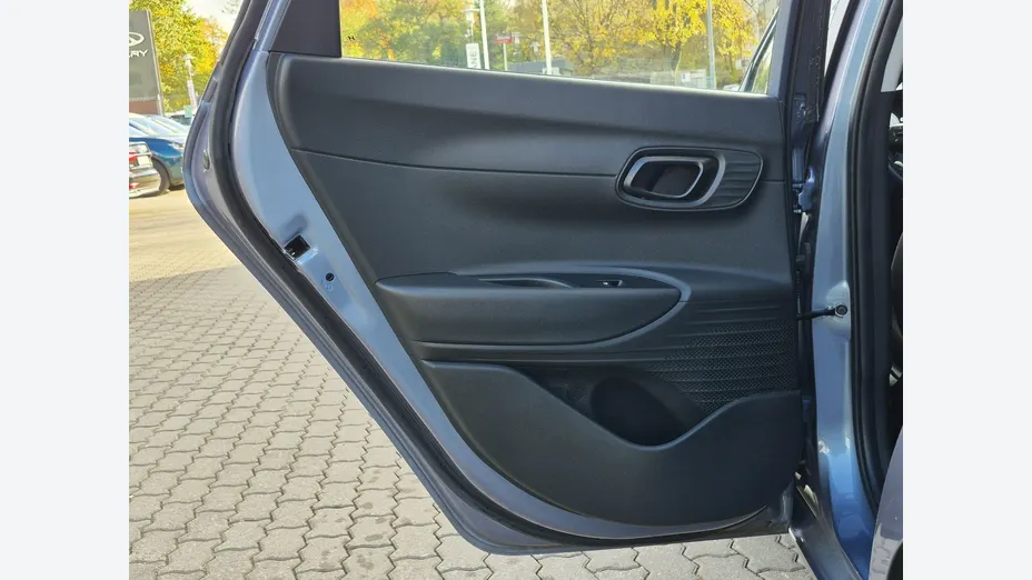 HYUNDAI i20 -
