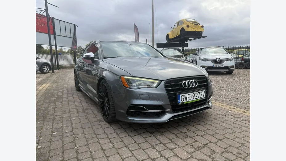AUDI S3 -