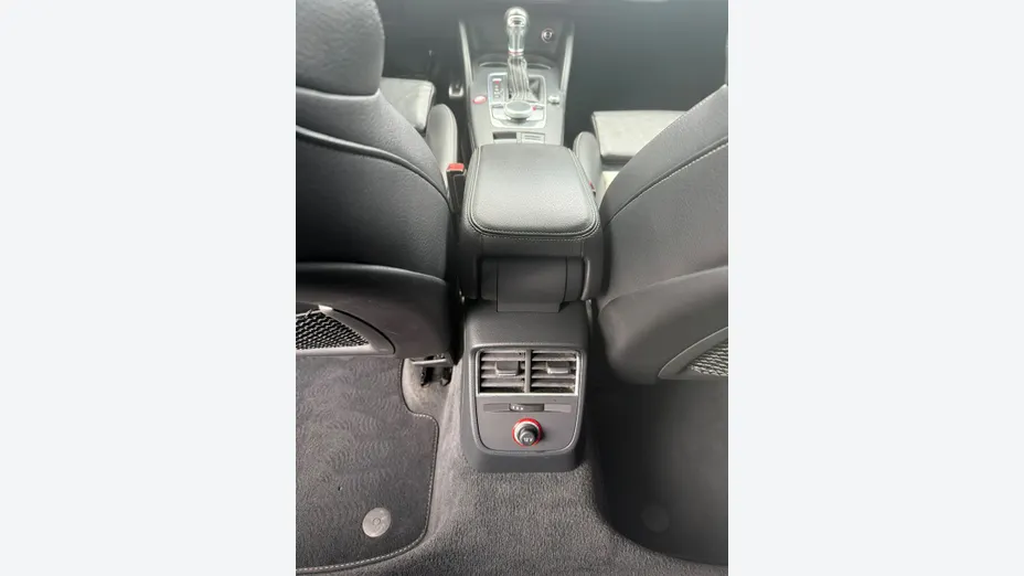 AUDI S3 -