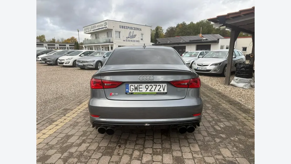 AUDI S3 -