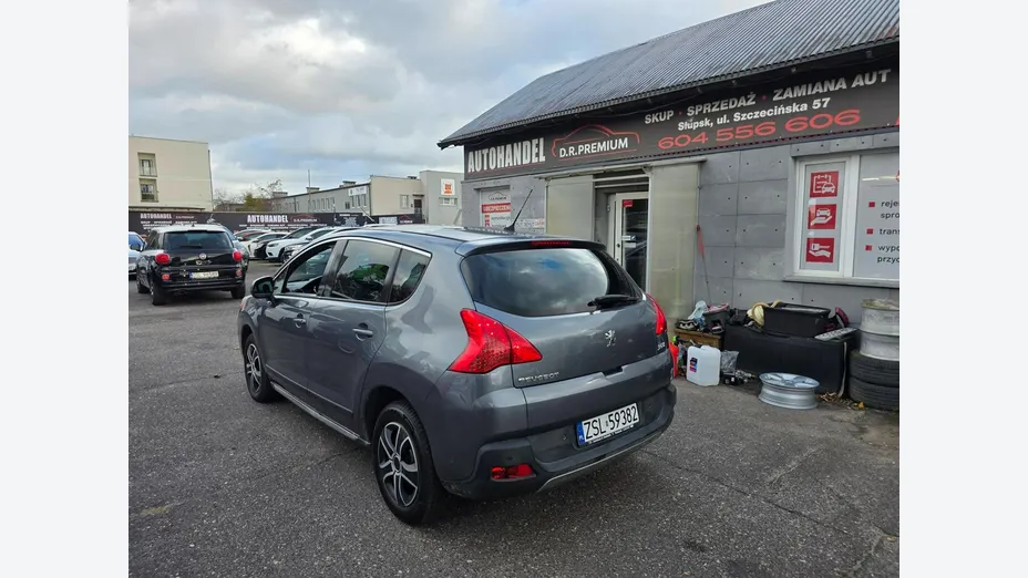 PEUGEOT 3008 -