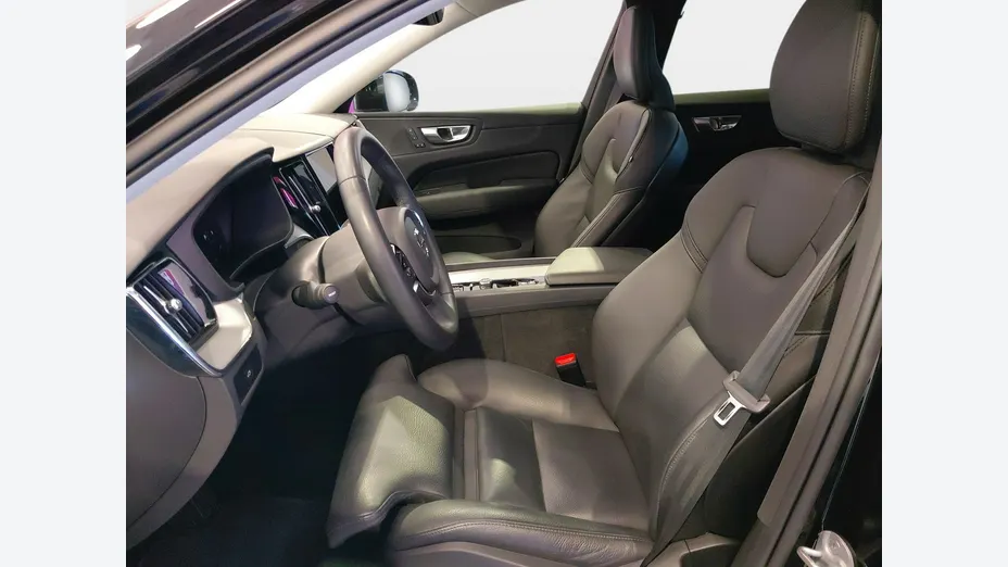 VOLVO XC60 -