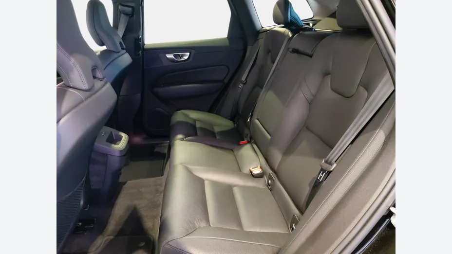 VOLVO XC60 -