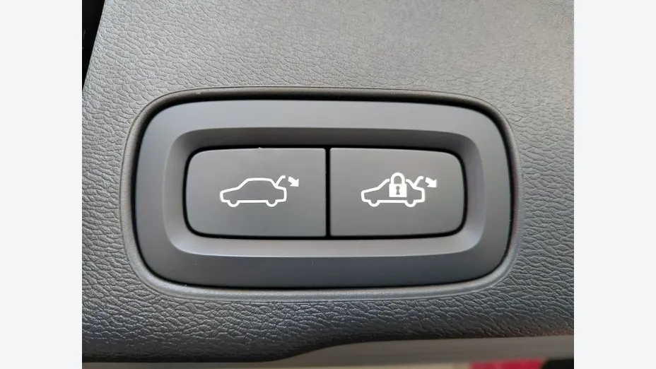 VOLVO XC60 -
