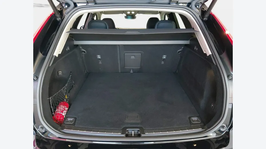 VOLVO XC60 -