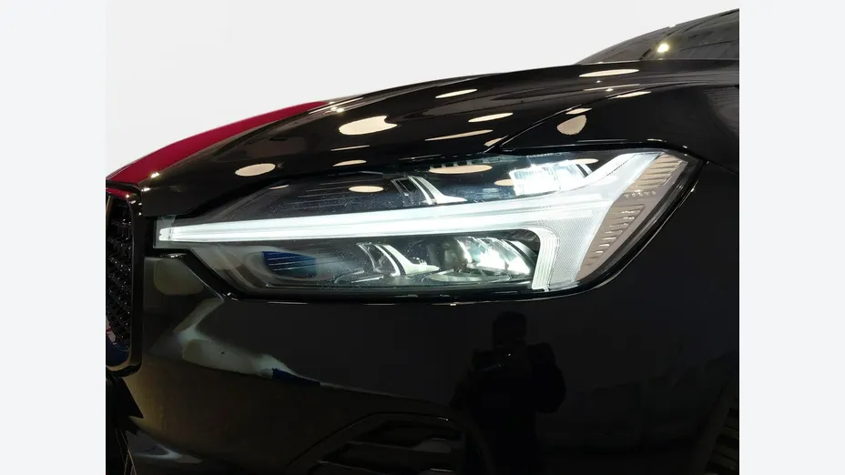 VOLVO XC60 -