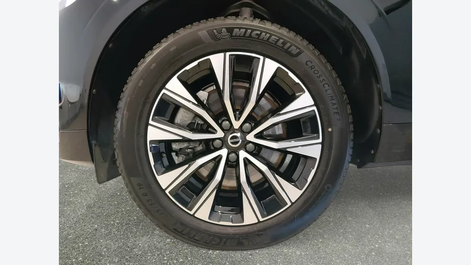 VOLVO XC60 -