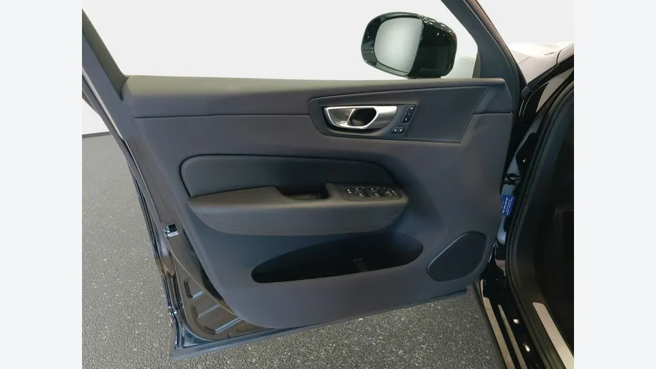 VOLVO XC60 -