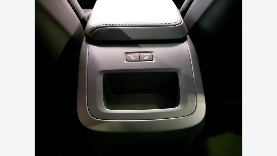 VOLVO XC60 -