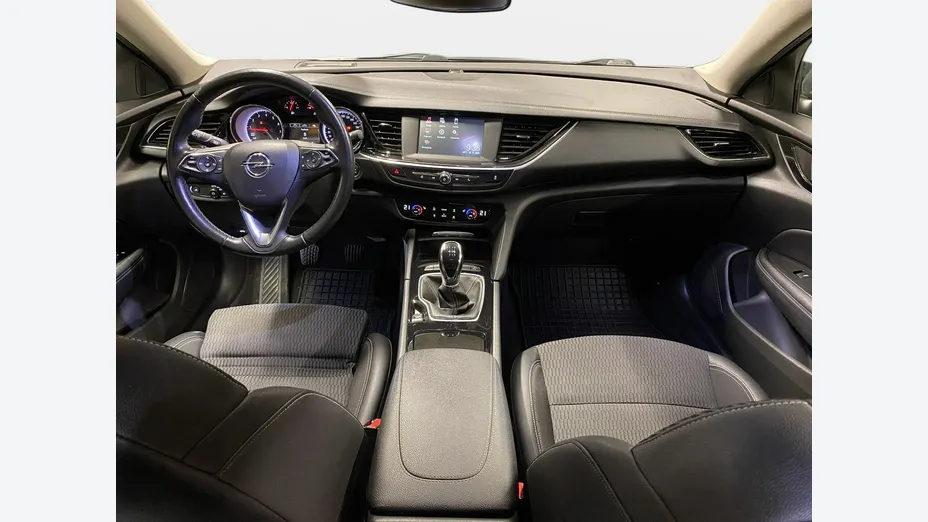 OPEL Insignia -