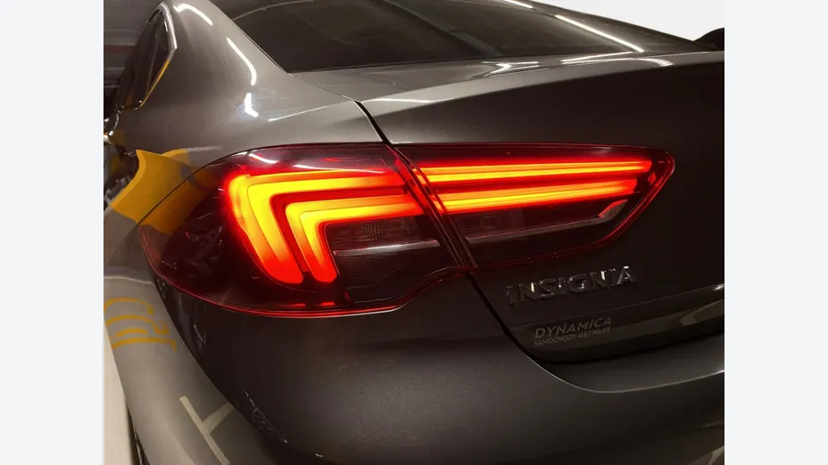 OPEL Insignia -