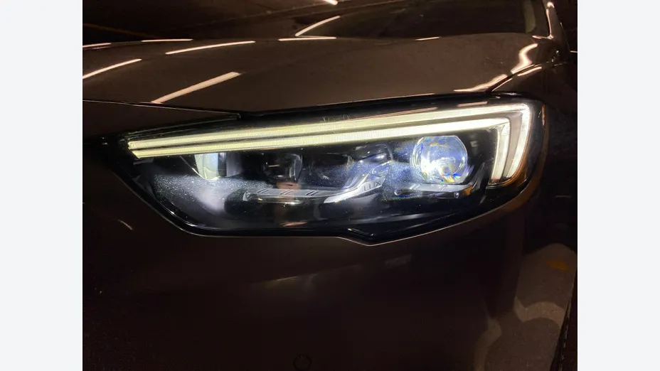 OPEL Insignia -