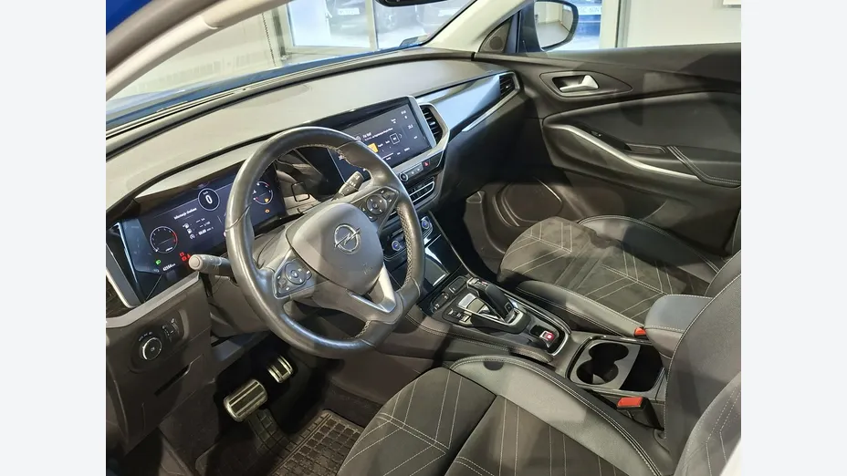 OPEL Grandland X -