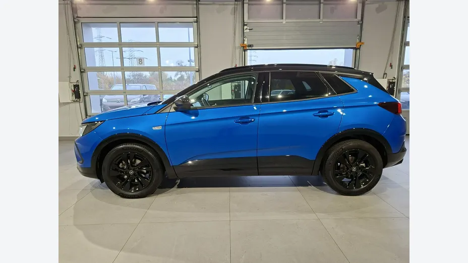 OPEL Grandland X -