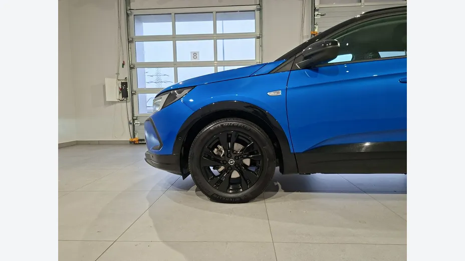 OPEL Grandland X -