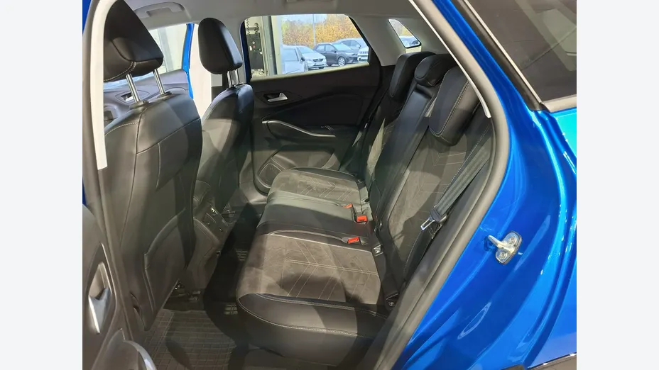 OPEL Grandland X -