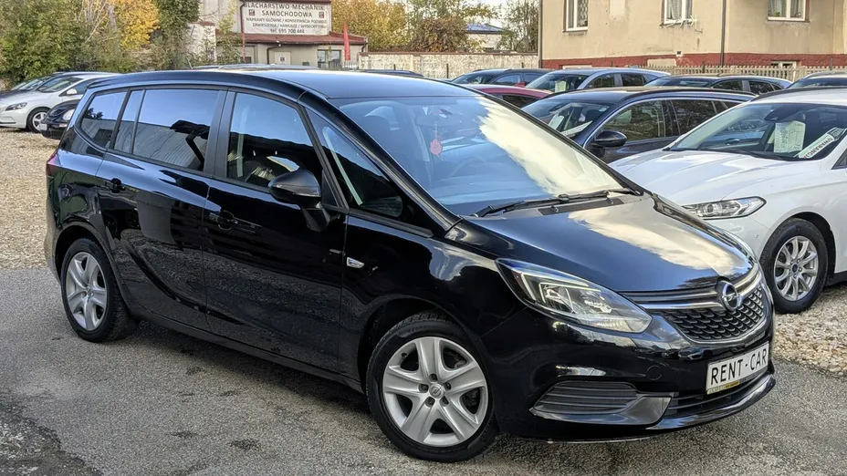 OPEL Zafira -