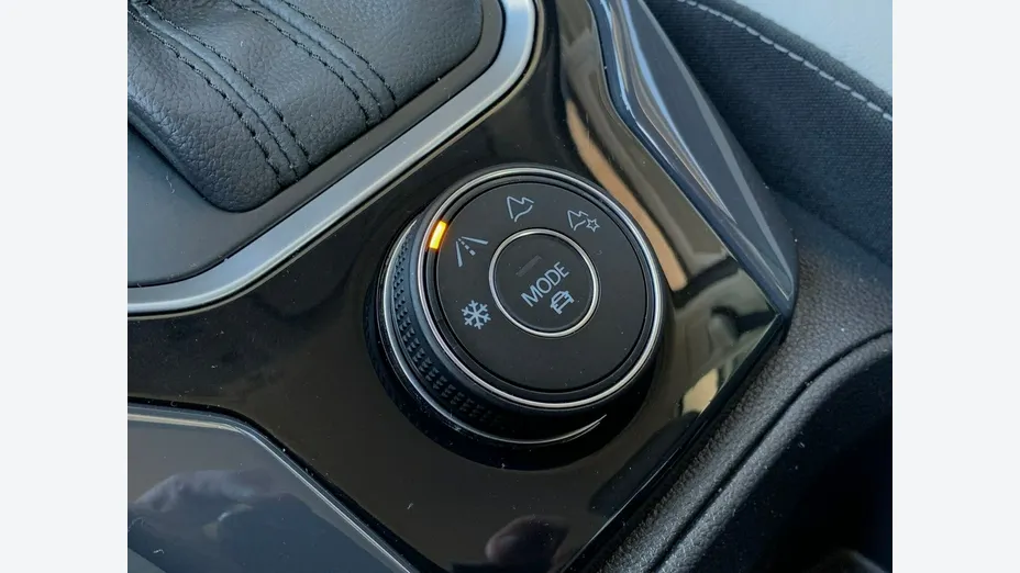 VOLKSWAGEN T-ROC -