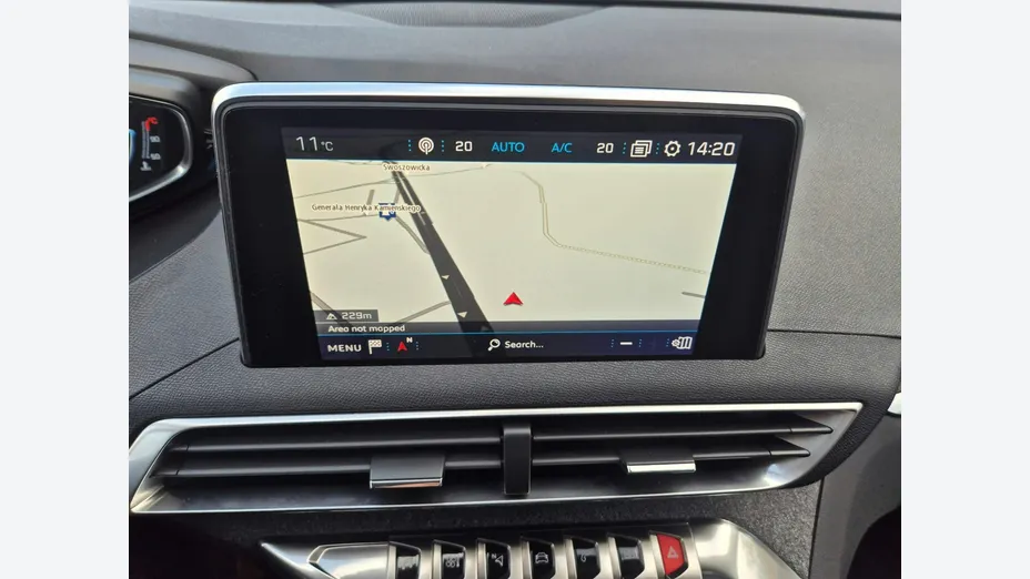 PEUGEOT 3008 -