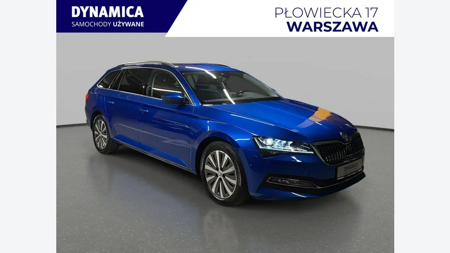 SKODA Superb -