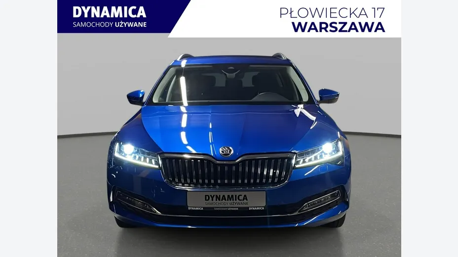 SKODA Superb -