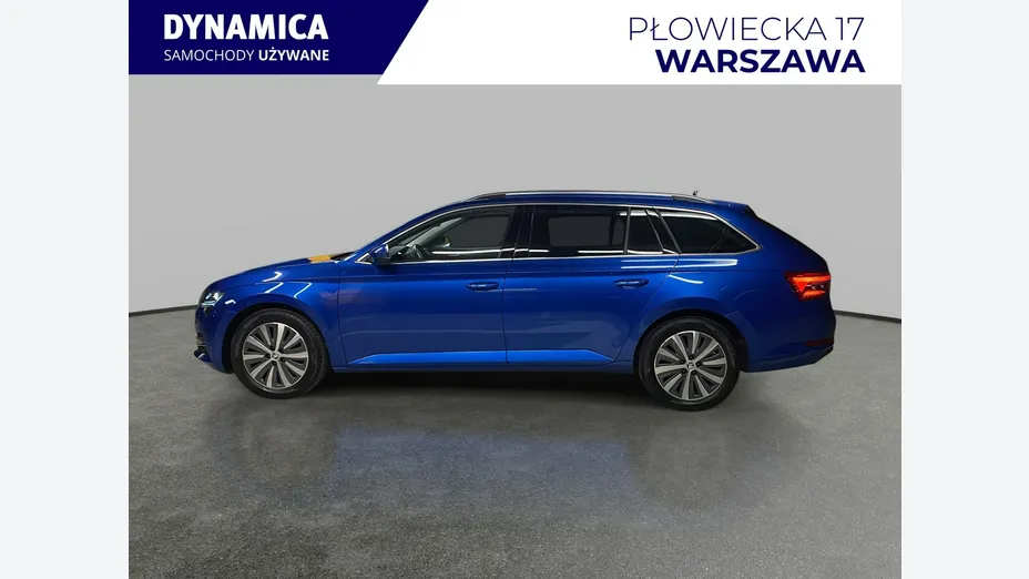 SKODA Superb -