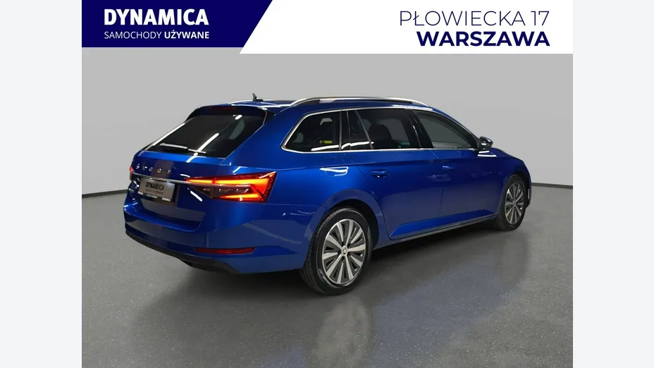 SKODA Superb -