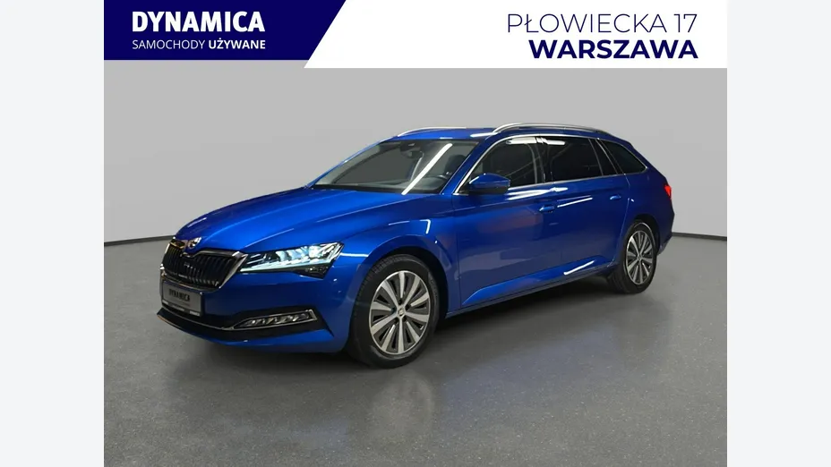 SKODA Superb -