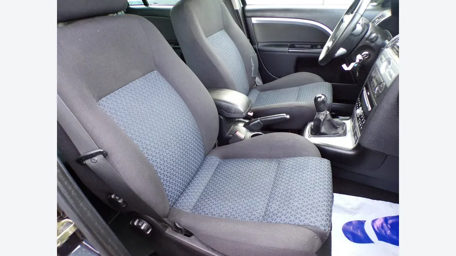 FORD Mondeo -
