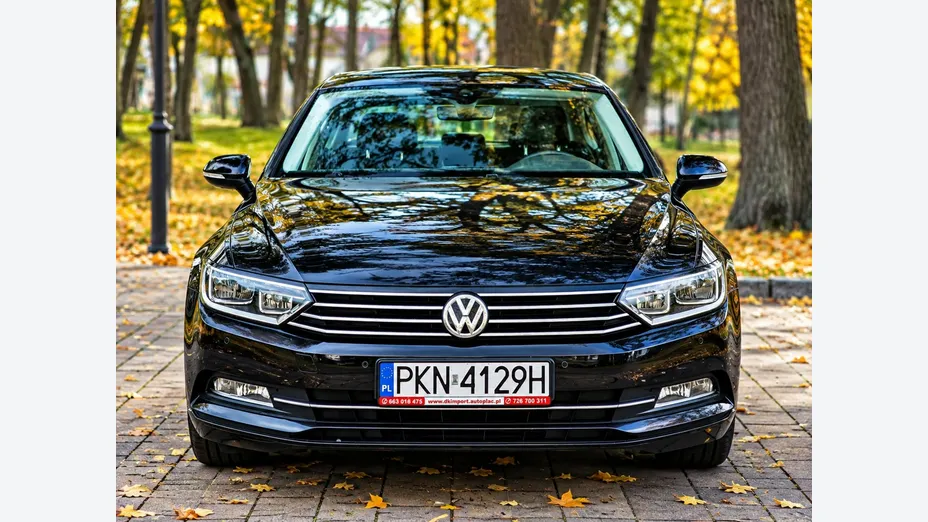 VOLKSWAGEN Passat -